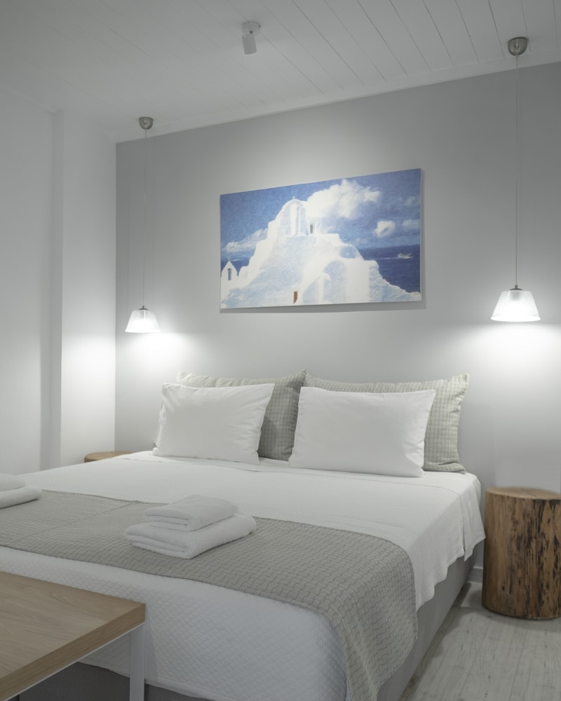 Mykonos Essence - Adults Only — Hotel rooms in Ornos, South Aegean