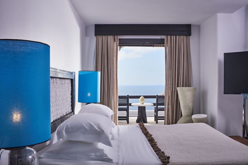 Myconian Utopia Relais & Chateaux — Hotel rooms in Elia, South Aegean