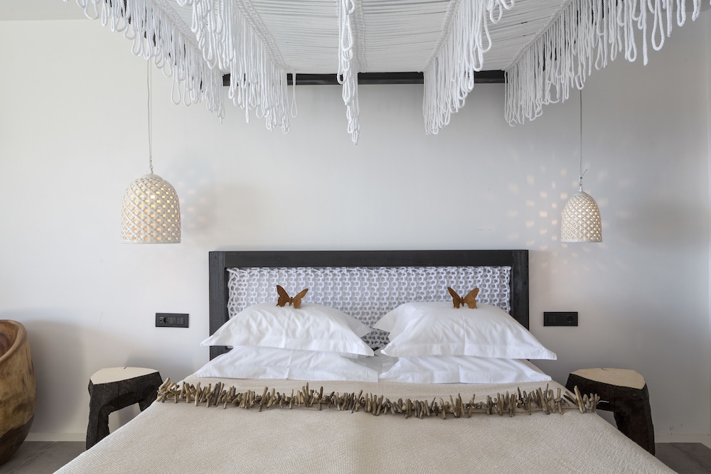 Myconian Utopia Relais & Chateaux — Hotel rooms in Elia, South Aegean