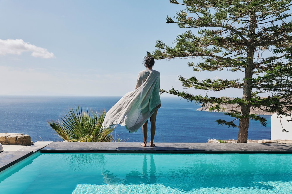 Myconian Utopia Relais & Chateaux — Swimming pool in Elia, South Aegean