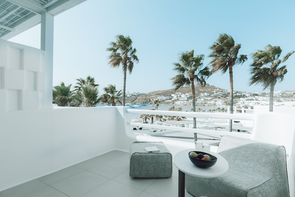 Mykonos Blanc — Hotel rooms in Ornos, South Aegean