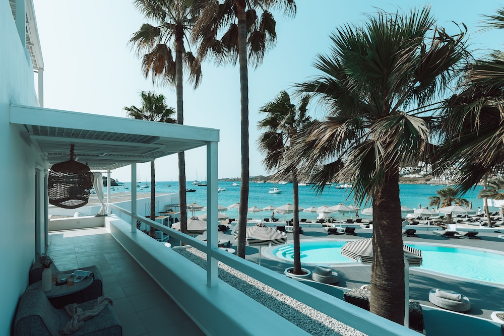 Mykonos Blanc — Beach in Ornos, South Aegean
