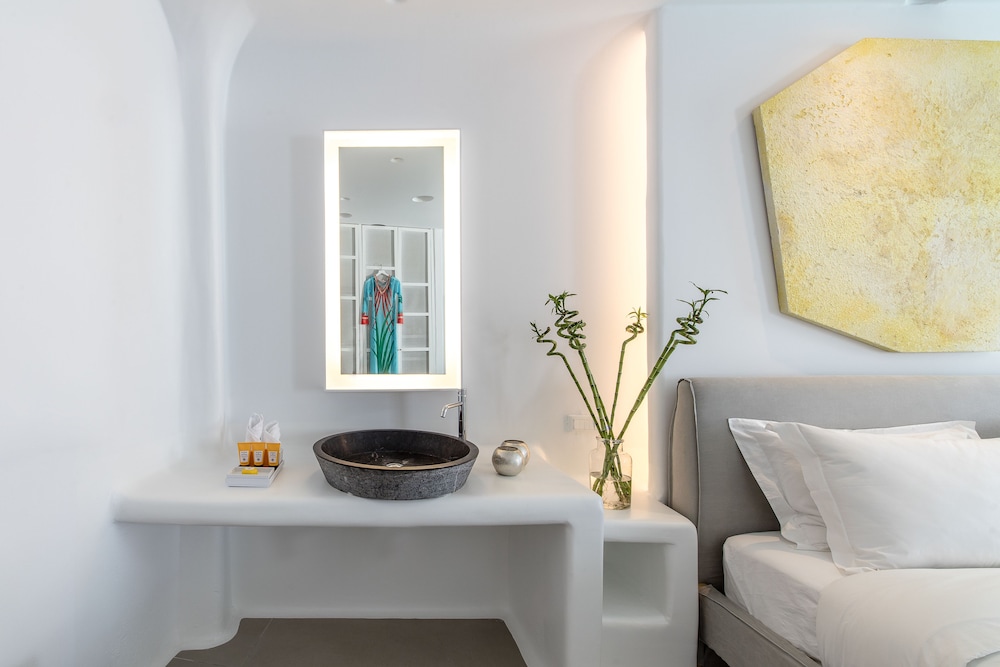 Mykonos Blanc — Hotel rooms in Ornos, South Aegean