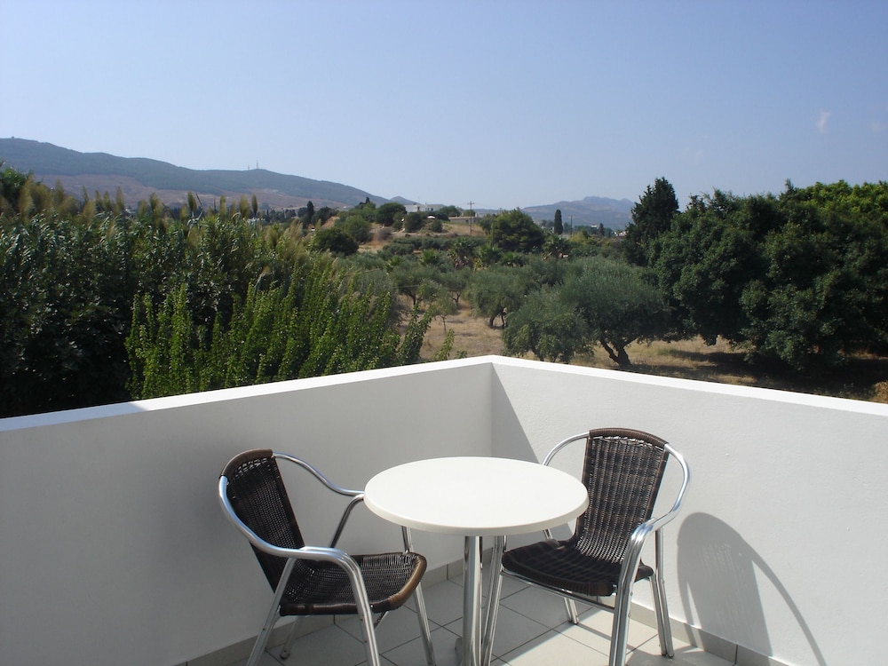 Andromeda Hotel Apartments — Hotel rooms in Kos Town, South Aegean