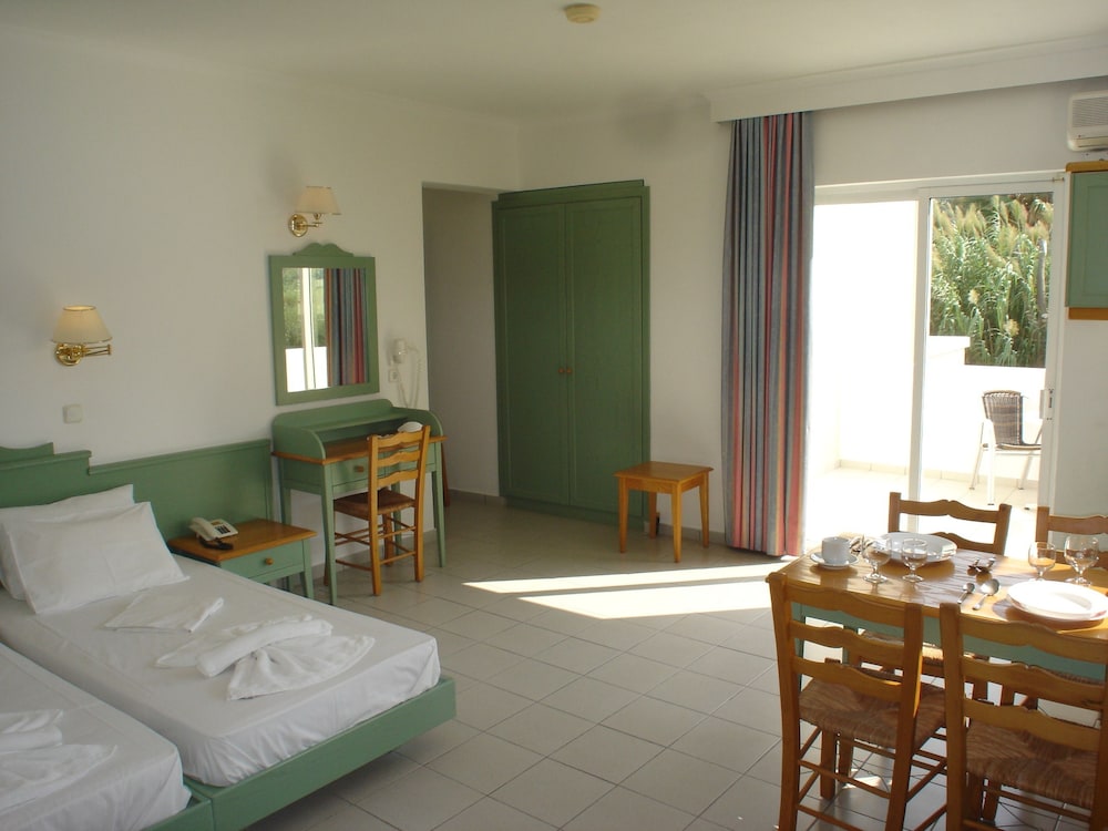 Andromeda Hotel Apartments — Hotel rooms in Kos Town, South Aegean