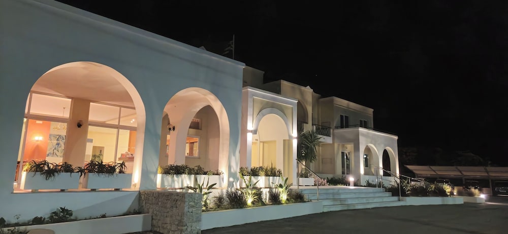 Andromeda Hotel Apartments — Hotel building in Kos Town, South Aegean
