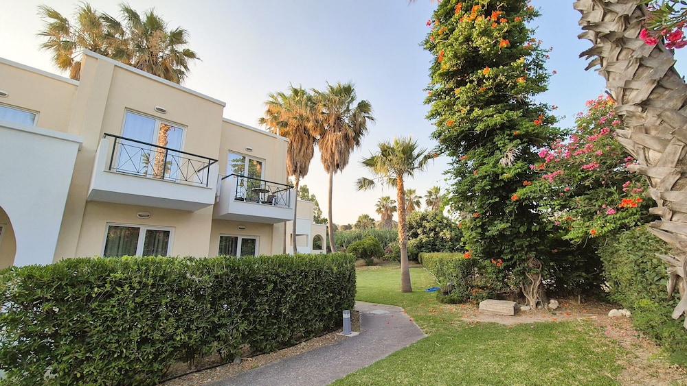 Andromeda Hotel Apartments — Hotel building in Kos Town, South Aegean