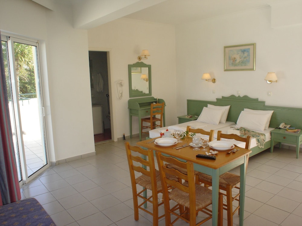 Andromeda Hotel Apartments — Hotel rooms in Kos Town, South Aegean