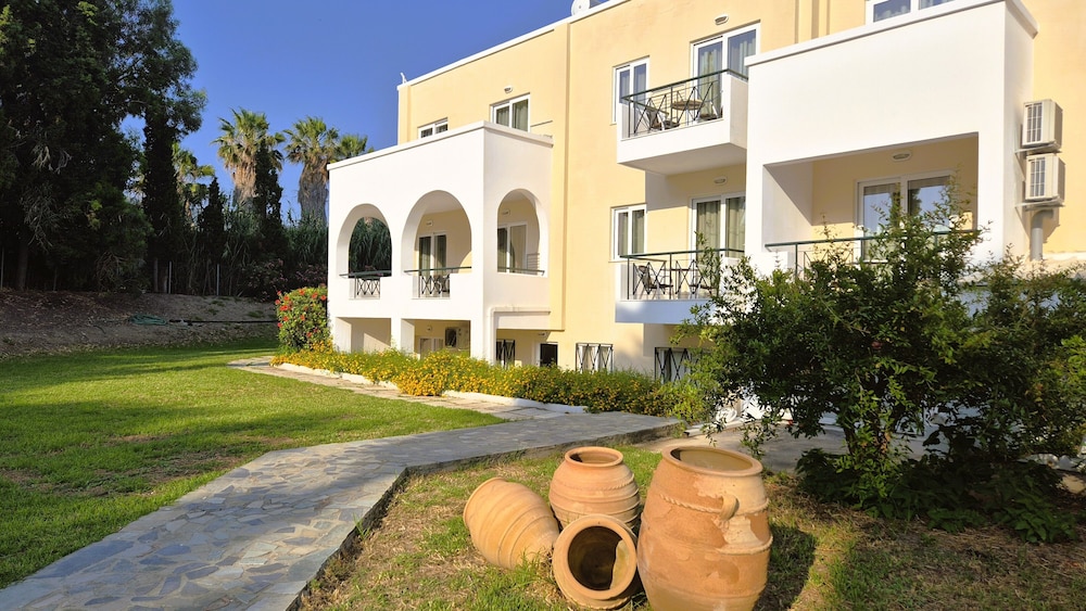 Andromeda Hotel Apartments — Hotel building in Kos Town, South Aegean
