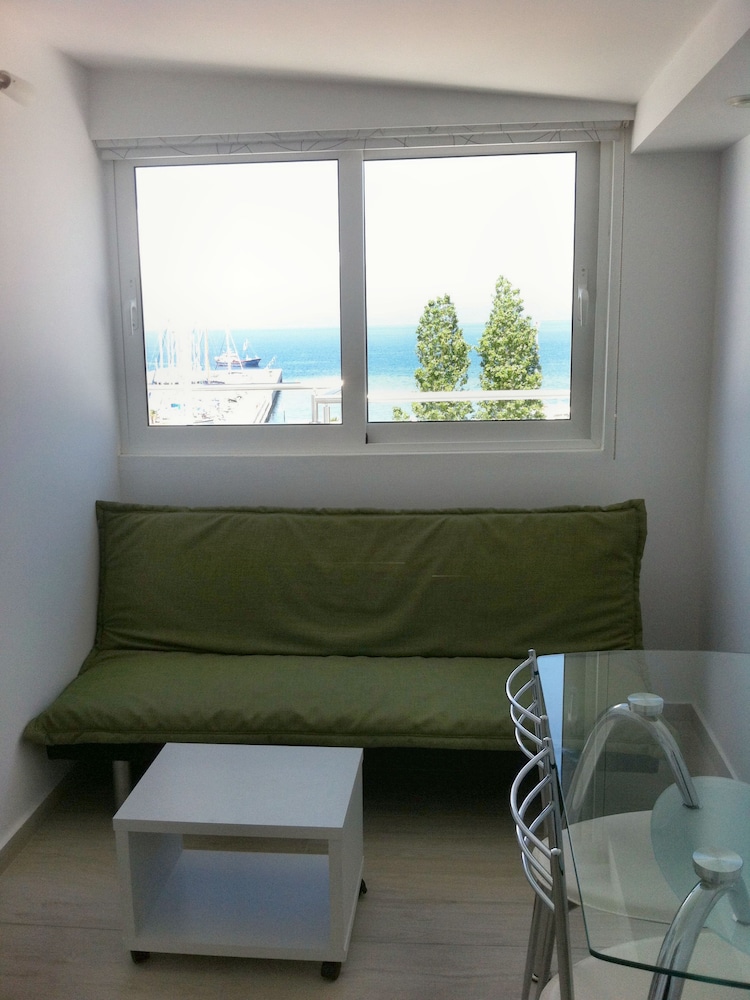 Kos Bay Hotel — Hotel rooms in Kos Town, South Aegean