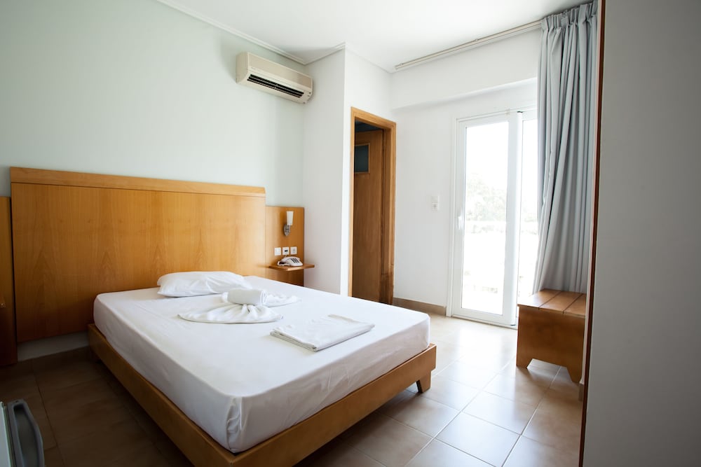 Kos Bay Hotel — Hotel rooms in Kos Town, South Aegean
