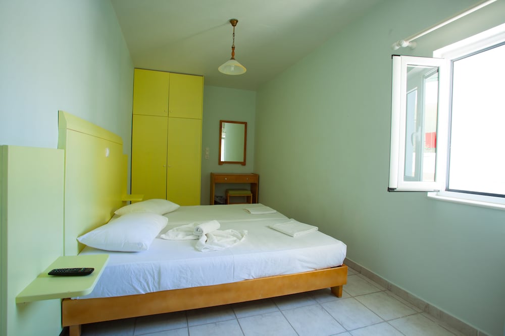 Kos Bay Hotel — Hotel rooms in Kos Town, South Aegean