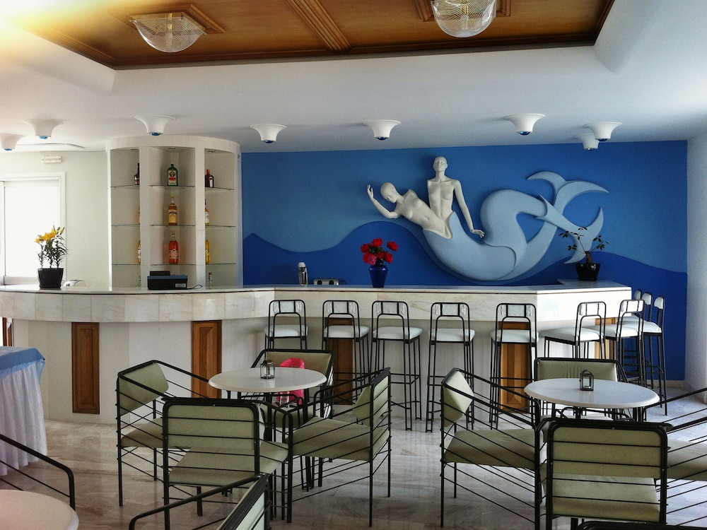 Kos Bay Hotel — Restaurant & bars in Kos Town, South Aegean