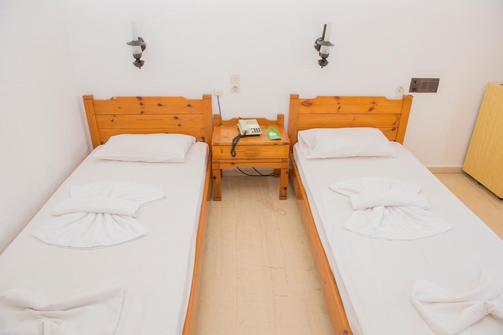 Velissarios Hotel — Hotel rooms in Hersonissos