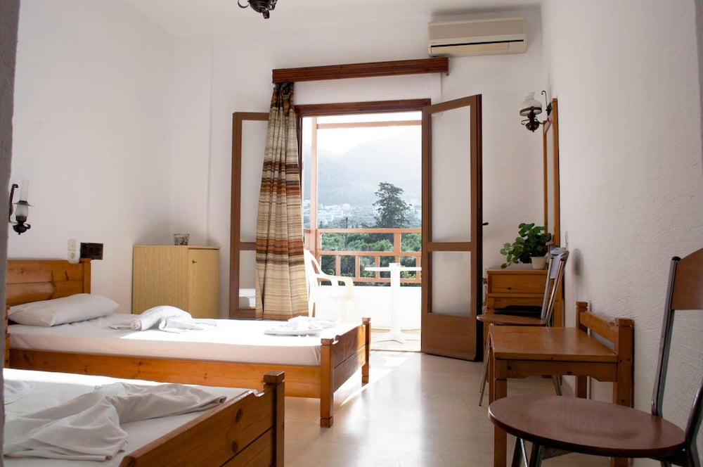 Velissarios Hotel — Hotel rooms in Hersonissos