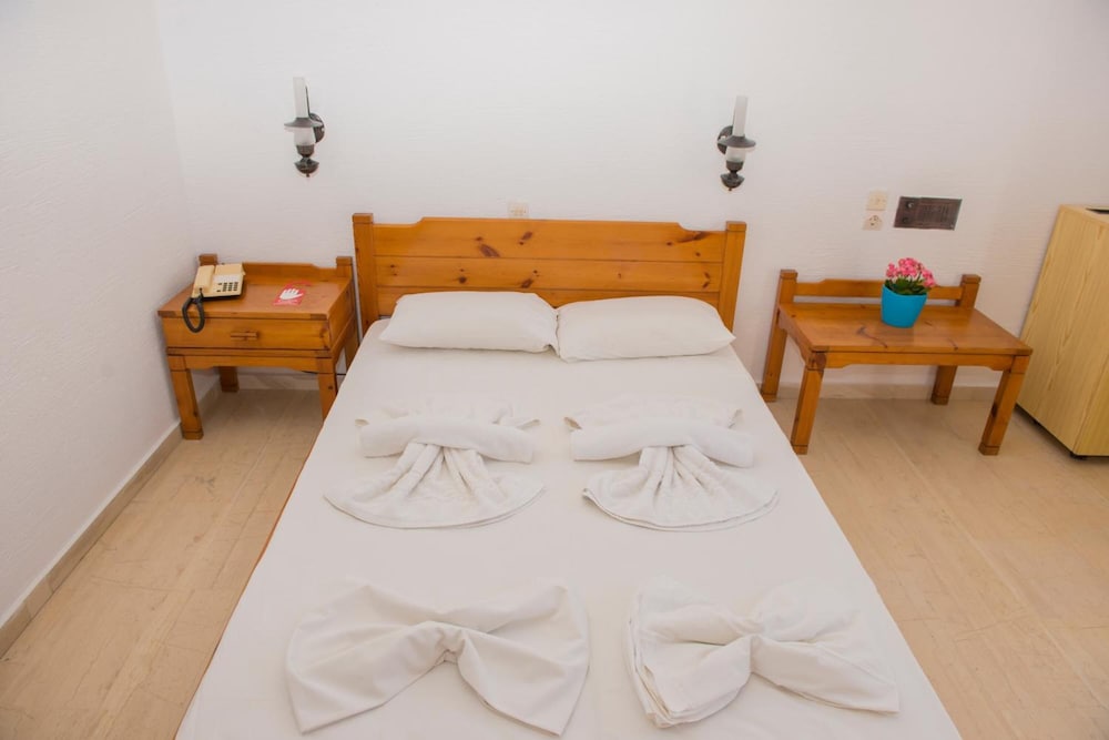 Velissarios Hotel — Hotel rooms in Hersonissos