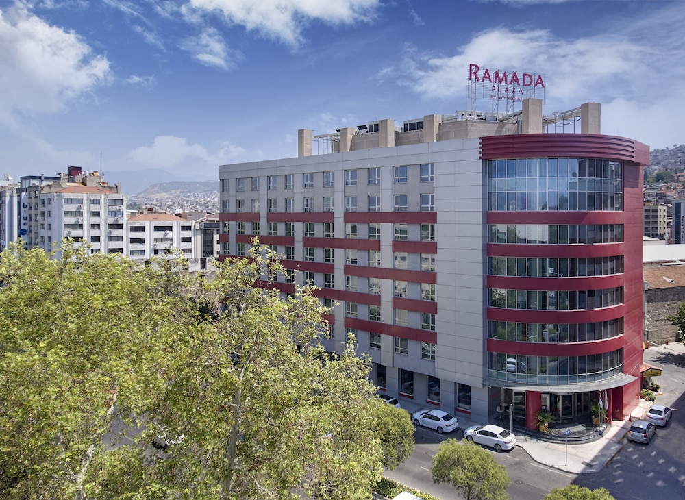 Ramada Plaza by Wyndham Izmir - zdjęcie 2
