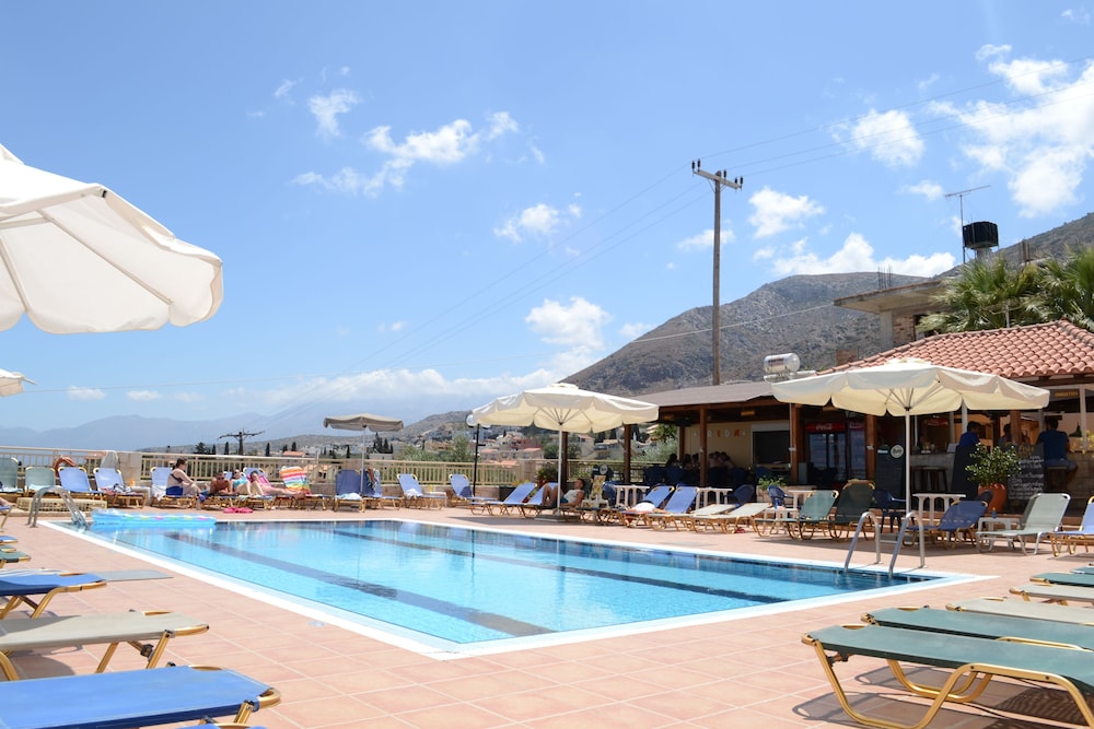 Frida Village — Swimming pool in Hersonissos