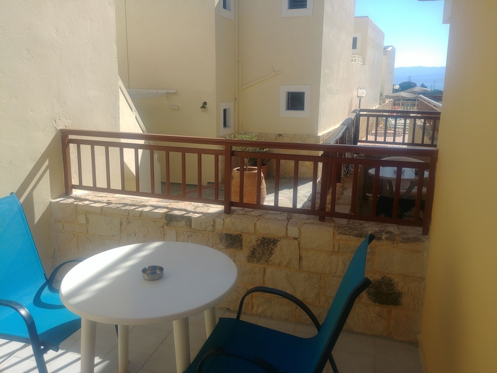 Frida Village — Hotel rooms in Hersonissos