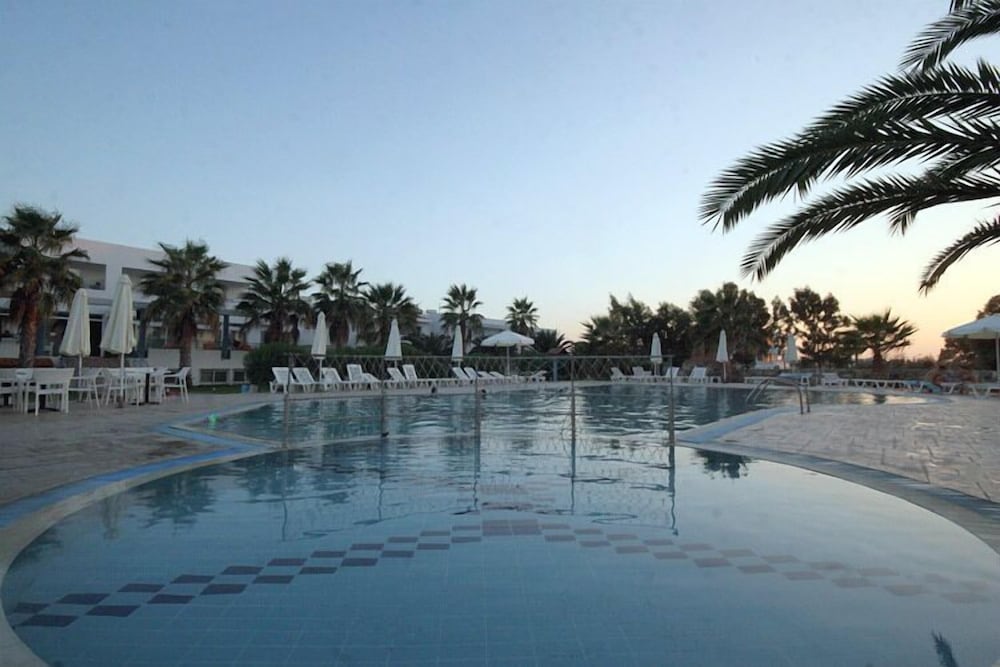 Irina Beach Hotel — Swimming pool in Tigaki, South Aegean