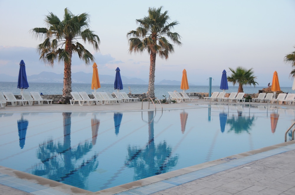 Irina Beach Hotel — Swimming pool in Tigaki, South Aegean