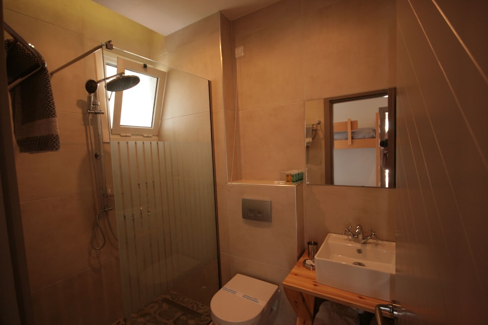 Irina Beach Hotel — Hotel rooms in Tigaki, South Aegean