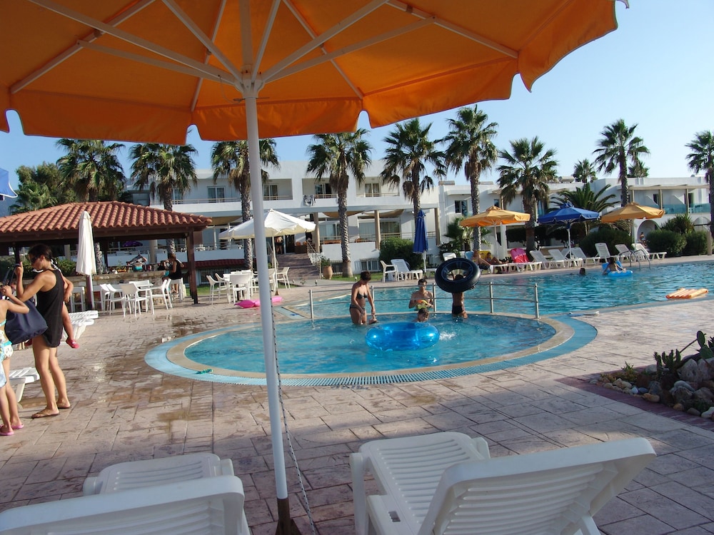 Irina Beach Hotel — Swimming pool in Tigaki, South Aegean
