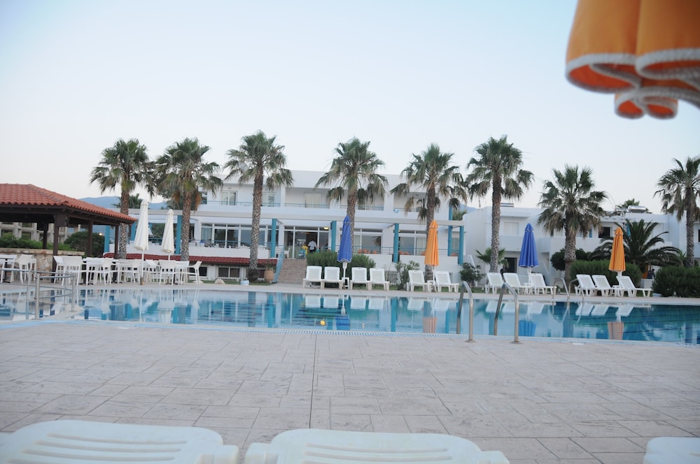 Irina Beach Hotel — Swimming pool in Tigaki, South Aegean