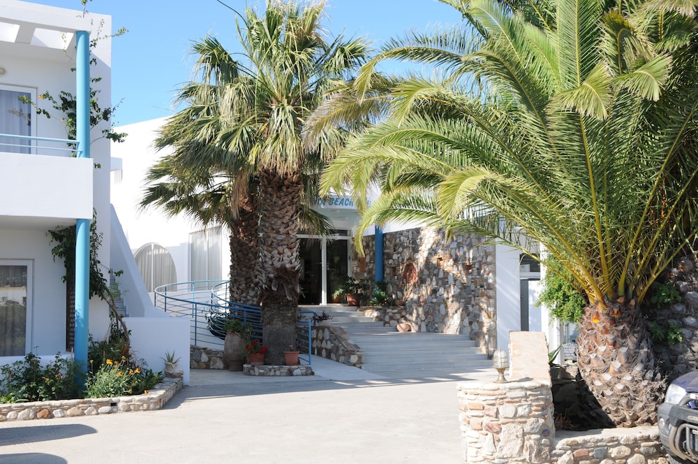 Irina Beach Hotel — Hotel building in Tigaki, South Aegean