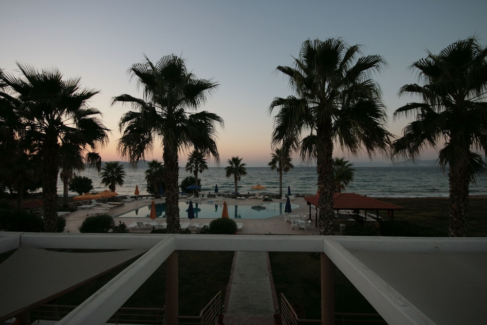 Irina Beach Hotel — Swimming pool in Tigaki, South Aegean