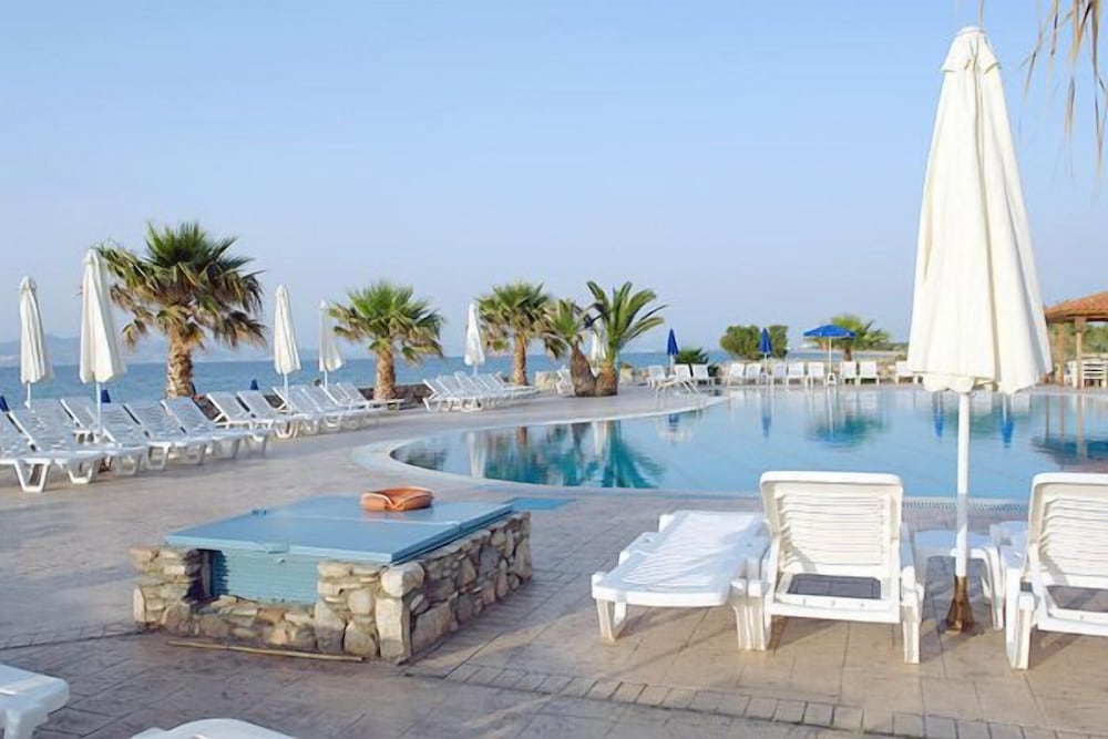 Irina Beach Hotel — Swimming pool in Tigaki, South Aegean
