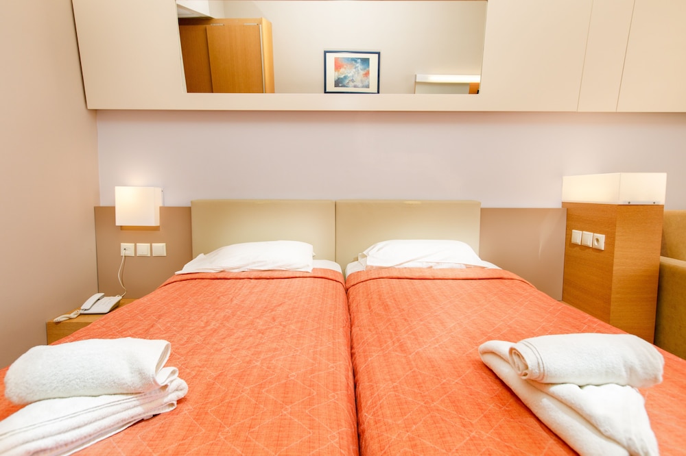 Sovereign Beach Hotel - All Inclusive — Hotel rooms in Kardamena, South Aegean