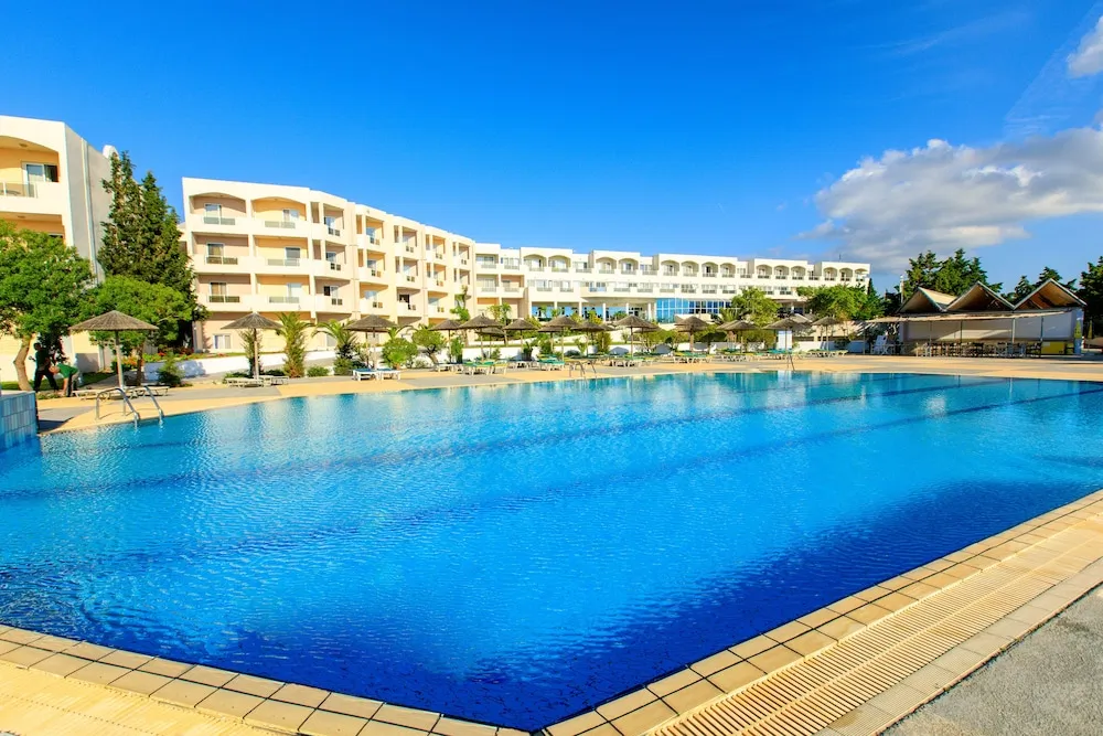 Sovereign Beach Hotel - All Inclusive