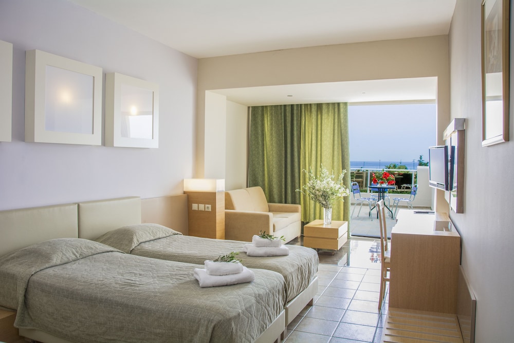 Sovereign Beach Hotel - All Inclusive — Hotel rooms in Kardamena, South Aegean