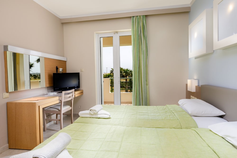 Sovereign Beach Hotel - All Inclusive — Hotel rooms in Kardamena, South Aegean