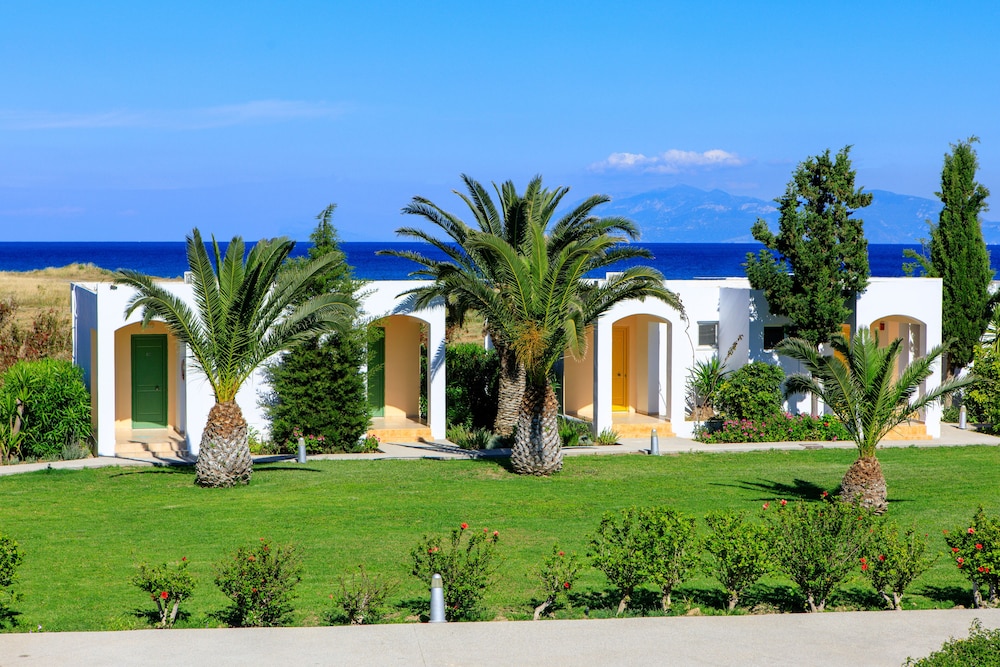 Sovereign Beach Hotel - All Inclusive — Hotel building in Kardamena, South Aegean