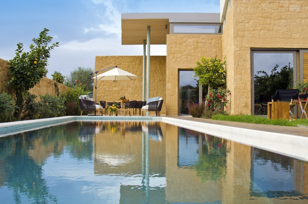 Conte Marino Villas — Pool in Platanias