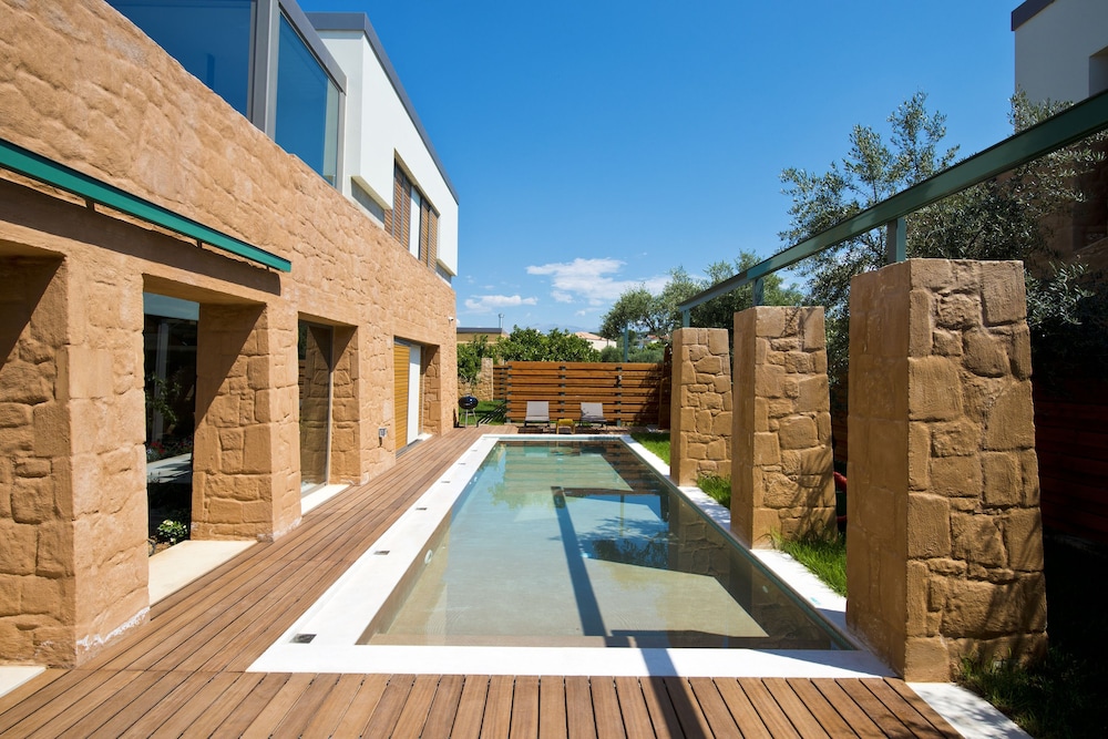 Conte Marino Villas — Pool in Platanias