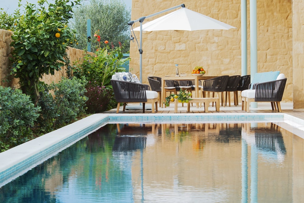 Conte Marino Villas — Pool in Platanias