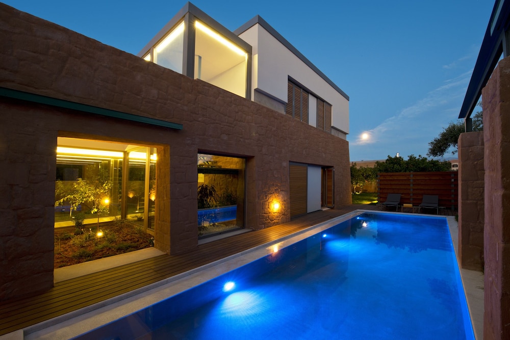 Conte Marino Villas — Pool in Platanias