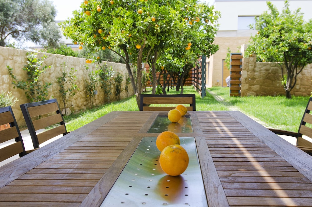 Conte Marino Villas — Restaurant in Platanias