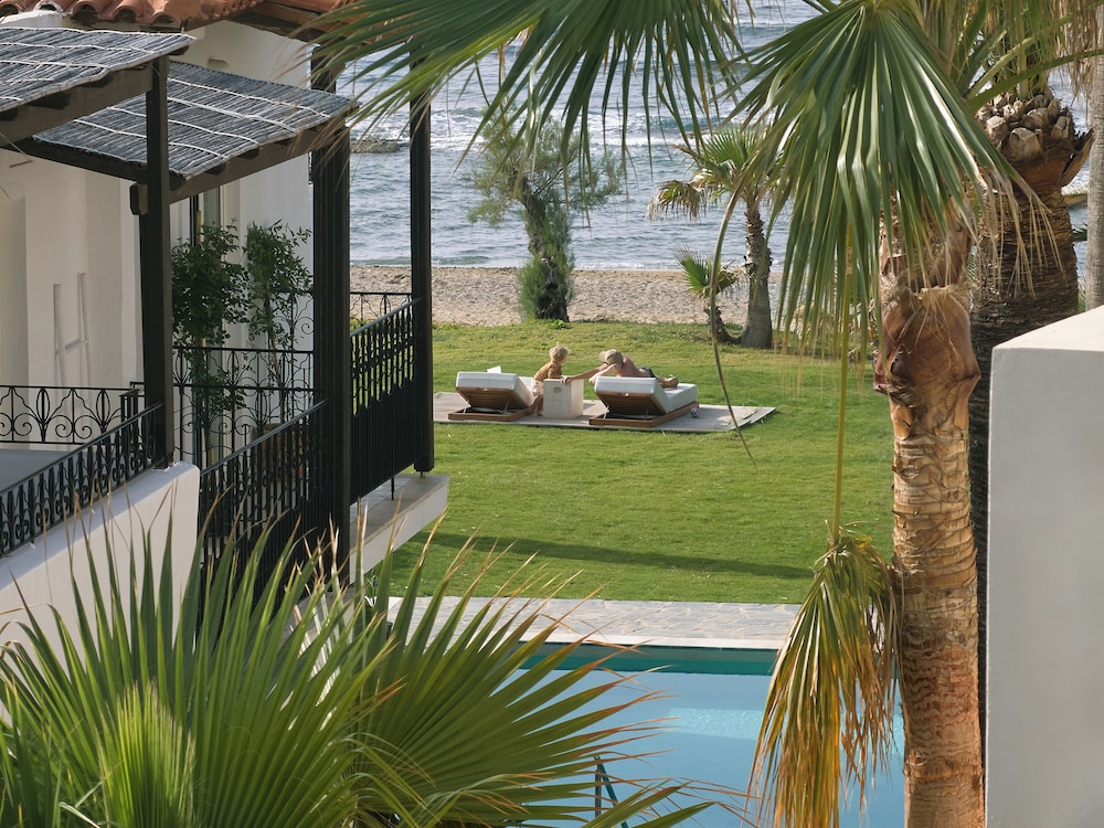 Caramel, A Resort to Live — Beach in Rethymnon