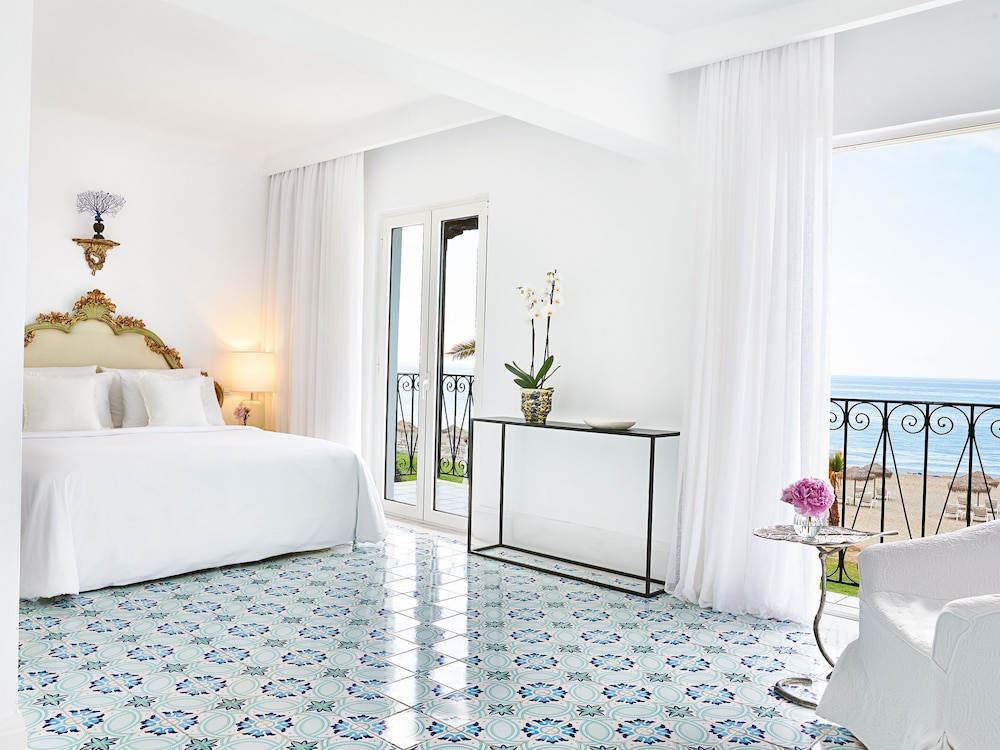 Caramel, A Resort to Live — Hotel rooms in Rethymnon
