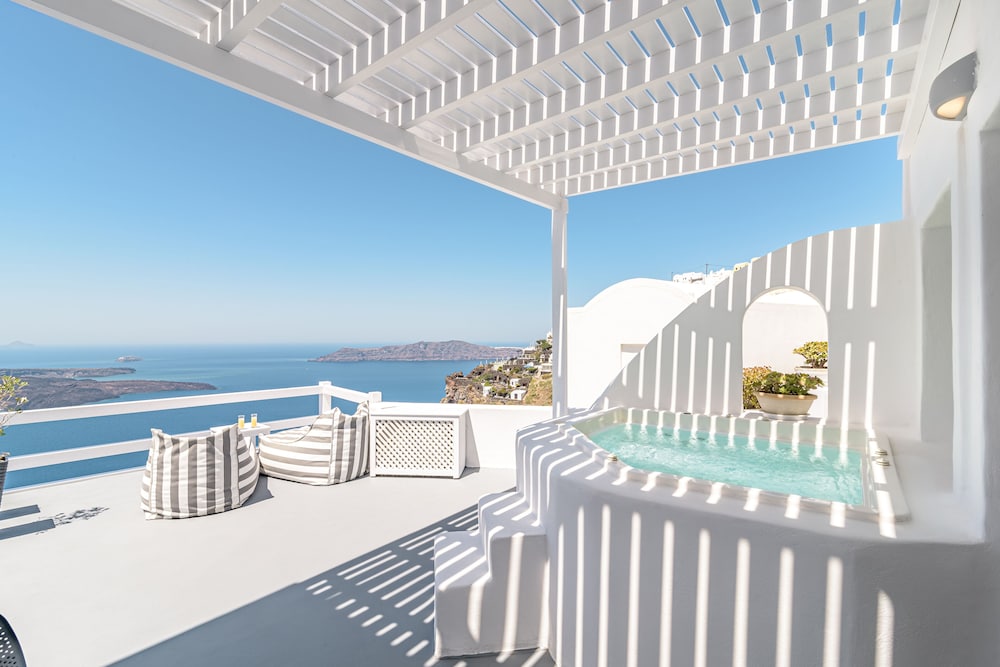 Avianto Suites — Spa in Imerovigli, South Aegean