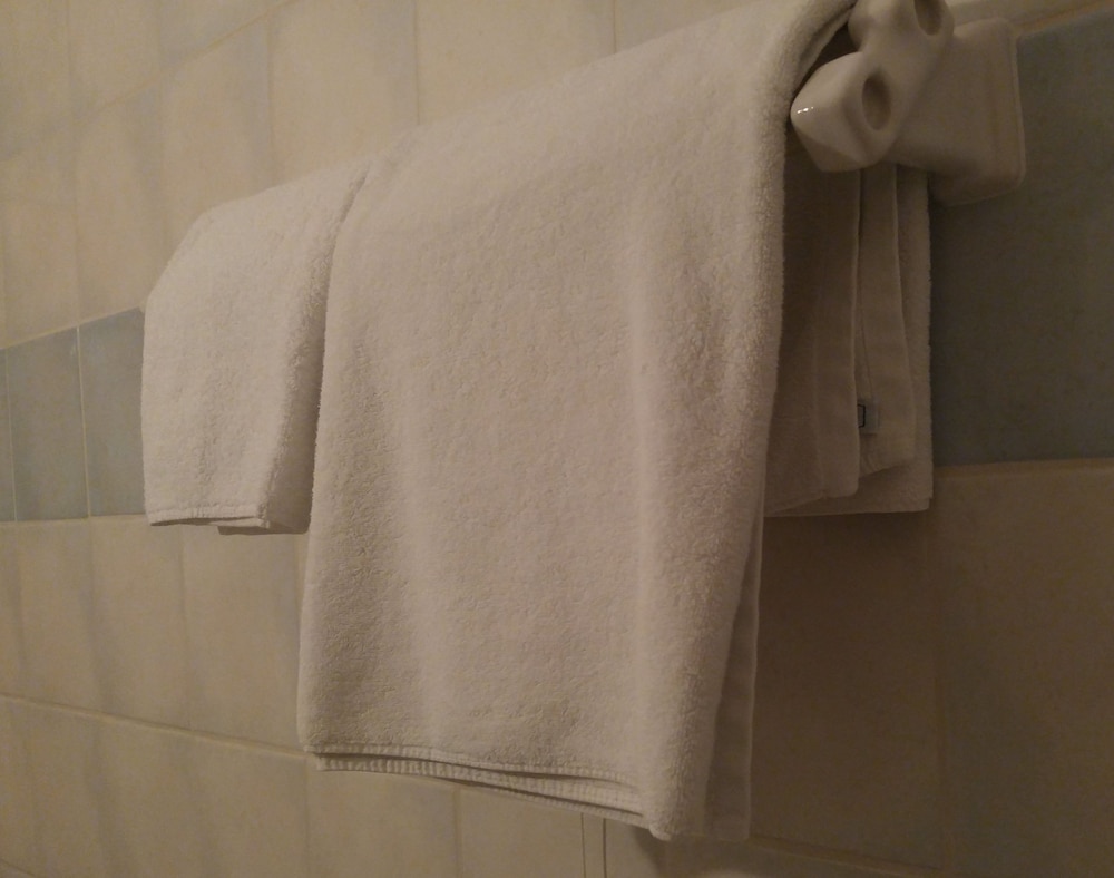 Matina Hotel — Hotel rooms in Kamari, South Aegean