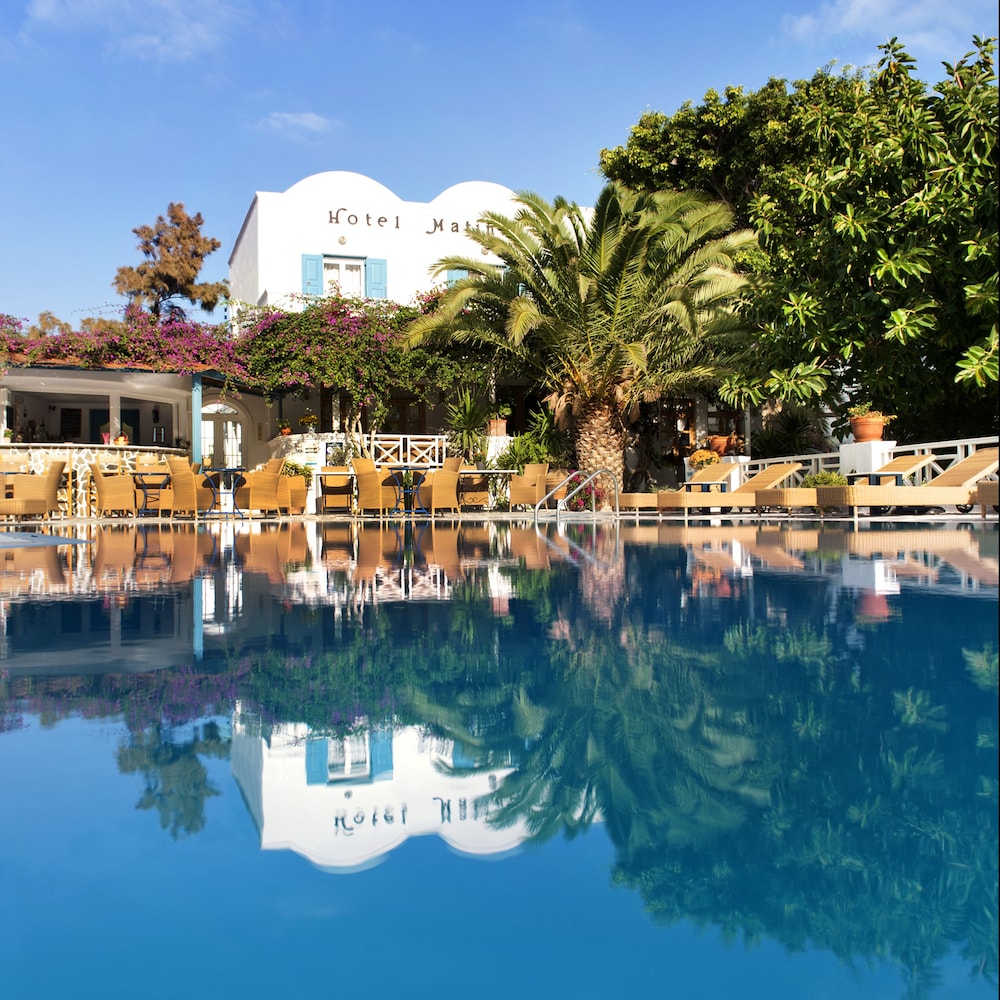 Matina Hotel — Swimming pool in Kamari, South Aegean