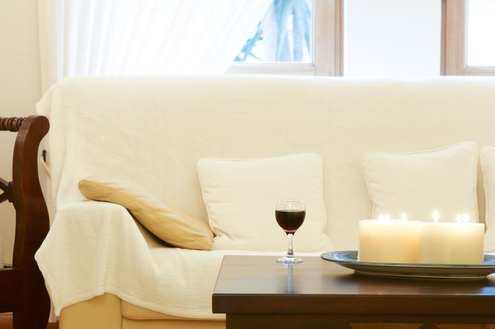 Matina Hotel — Hotel rooms in Kamari, South Aegean