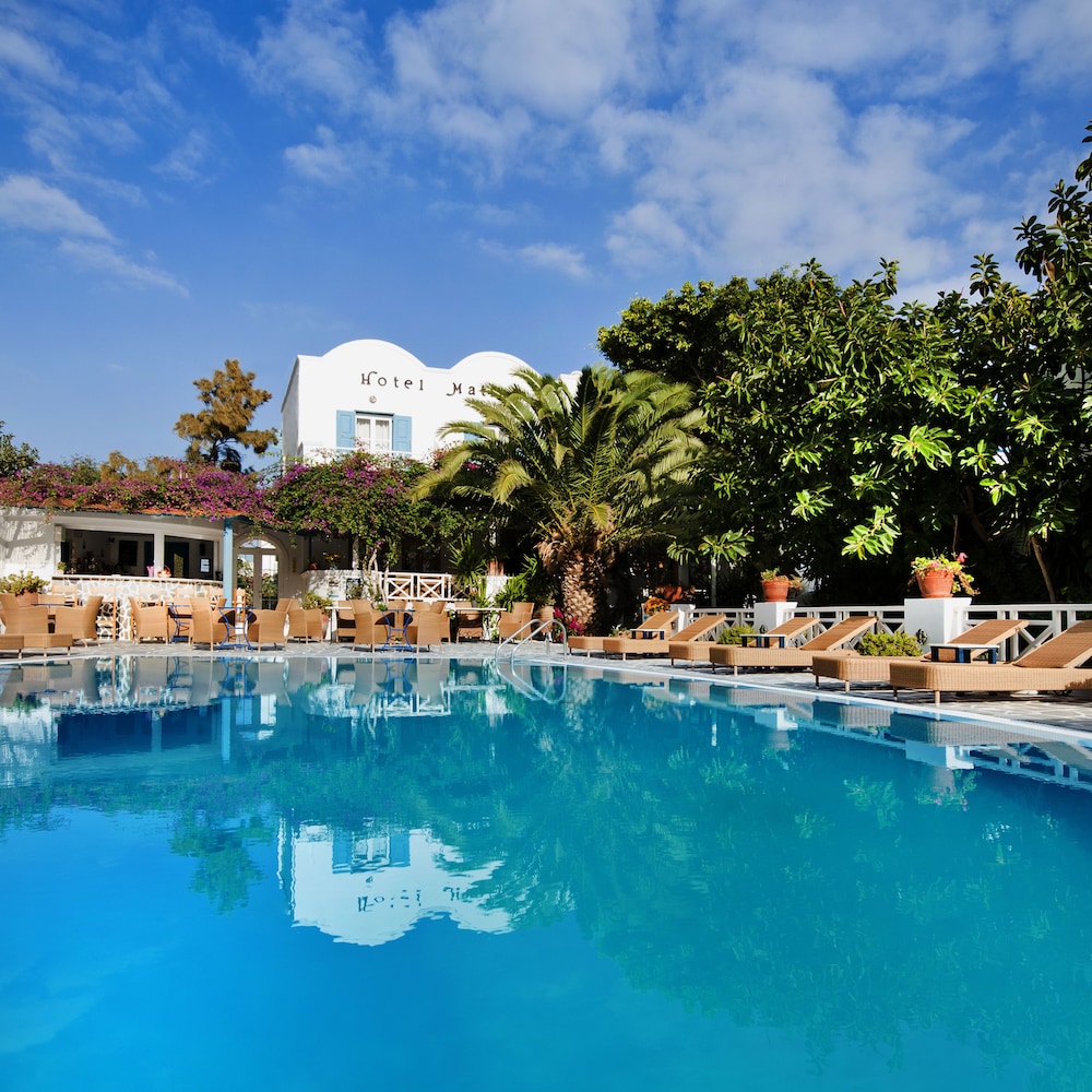 Matina Hotel — Swimming pool in Kamari, South Aegean