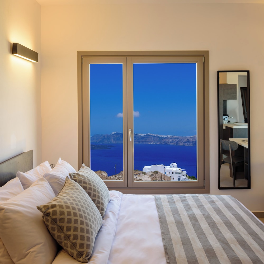 Kalestesia Suites — Hotel rooms in Akrotiri, South Aegean