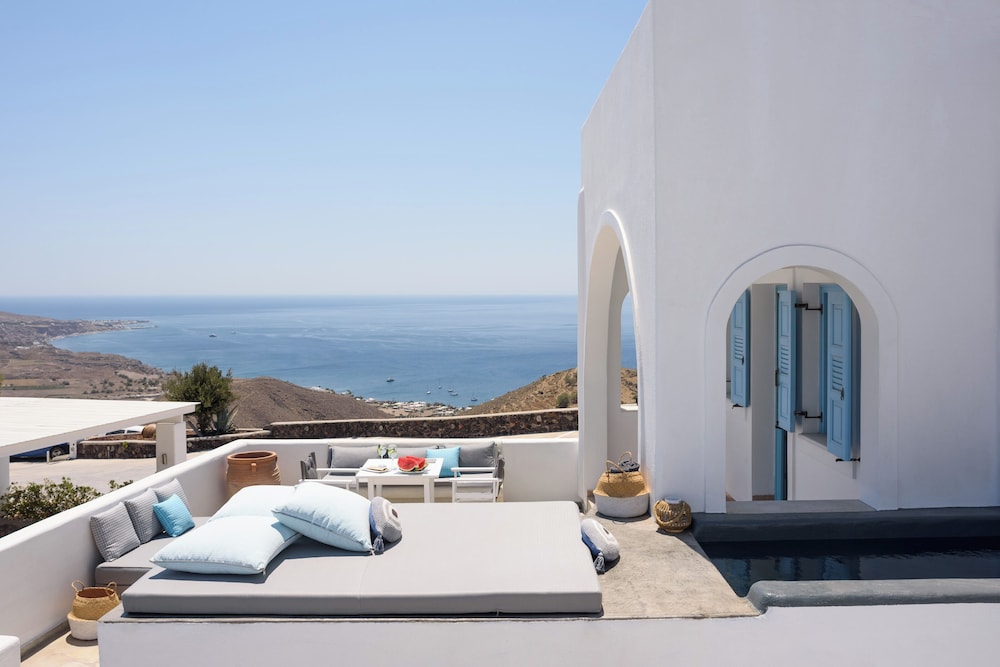 Kalestesia Suites — Hotel building in Akrotiri, South Aegean